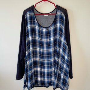 Avenue 30/32 long sleeve navy flannel pattern tee